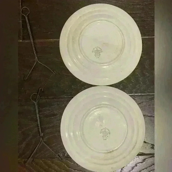 Vintage Maggie Hartnett Painted Plates - Picture 5 of 6